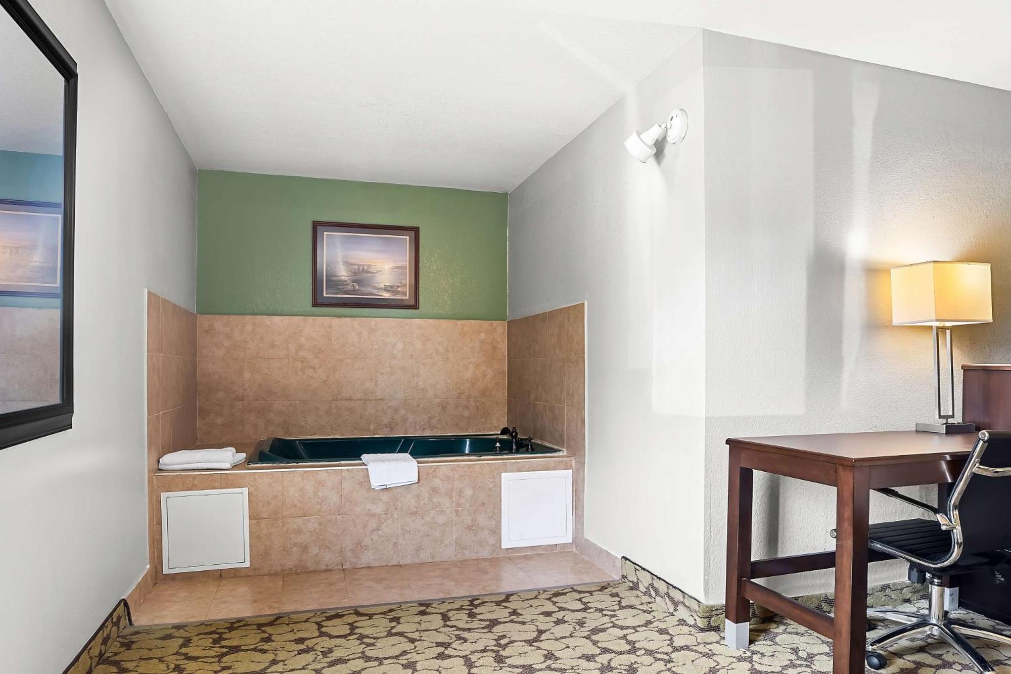 Surestay Plus Hotel By Best Western בטנדורף מראה חיצוני תמונה